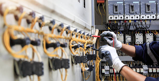 Professional Electrician technician working in Morganfield, KY